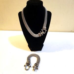 Silver Tone Woven Jewelry Set with Modern Mesh Design